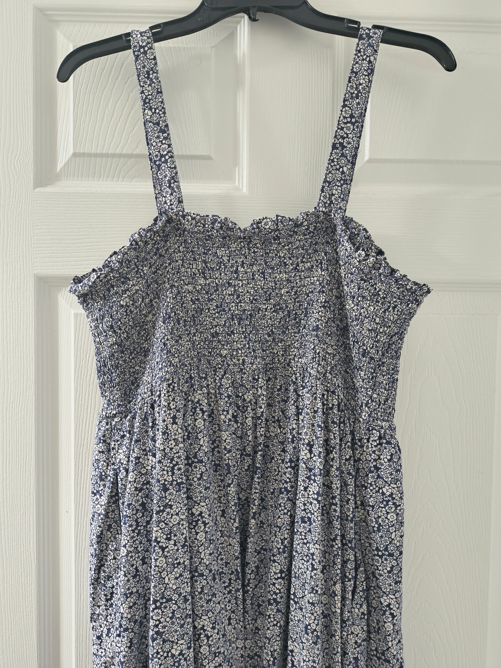 Gorgeous Universal Thread Blue and White Floral Smocked Dress - Picture 4 of 4
